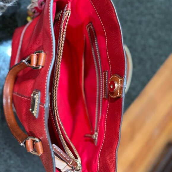 Dooney & Bourke Pebble Grain Leather Tote – Red – Large – Crossbody + Dust Bag - Picture 3 of 9